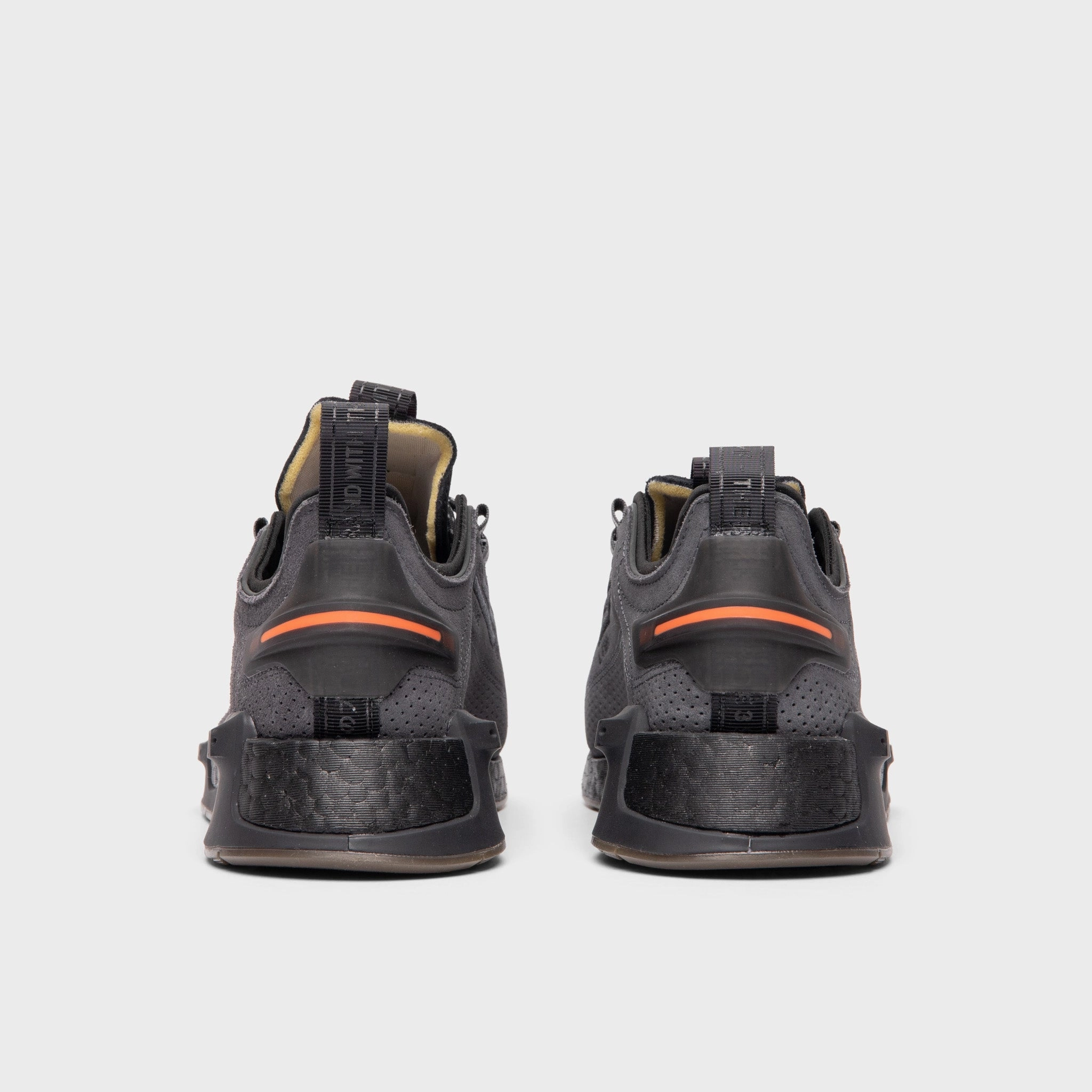 adidas Originals NMD V3 Grey Six / Core Black - Gum 5