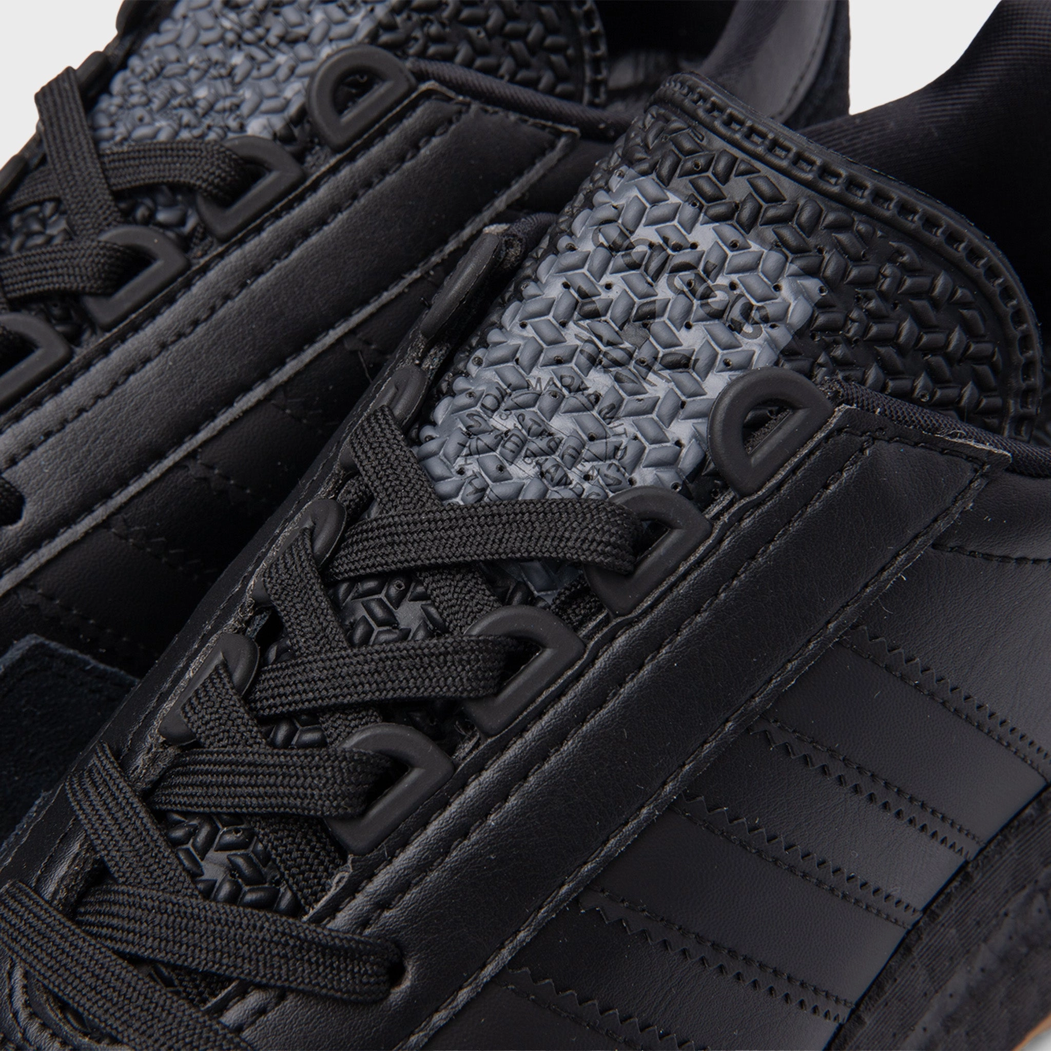 adidas Originals Retropy E5 Core Black / Gum 3 - Ftwr White