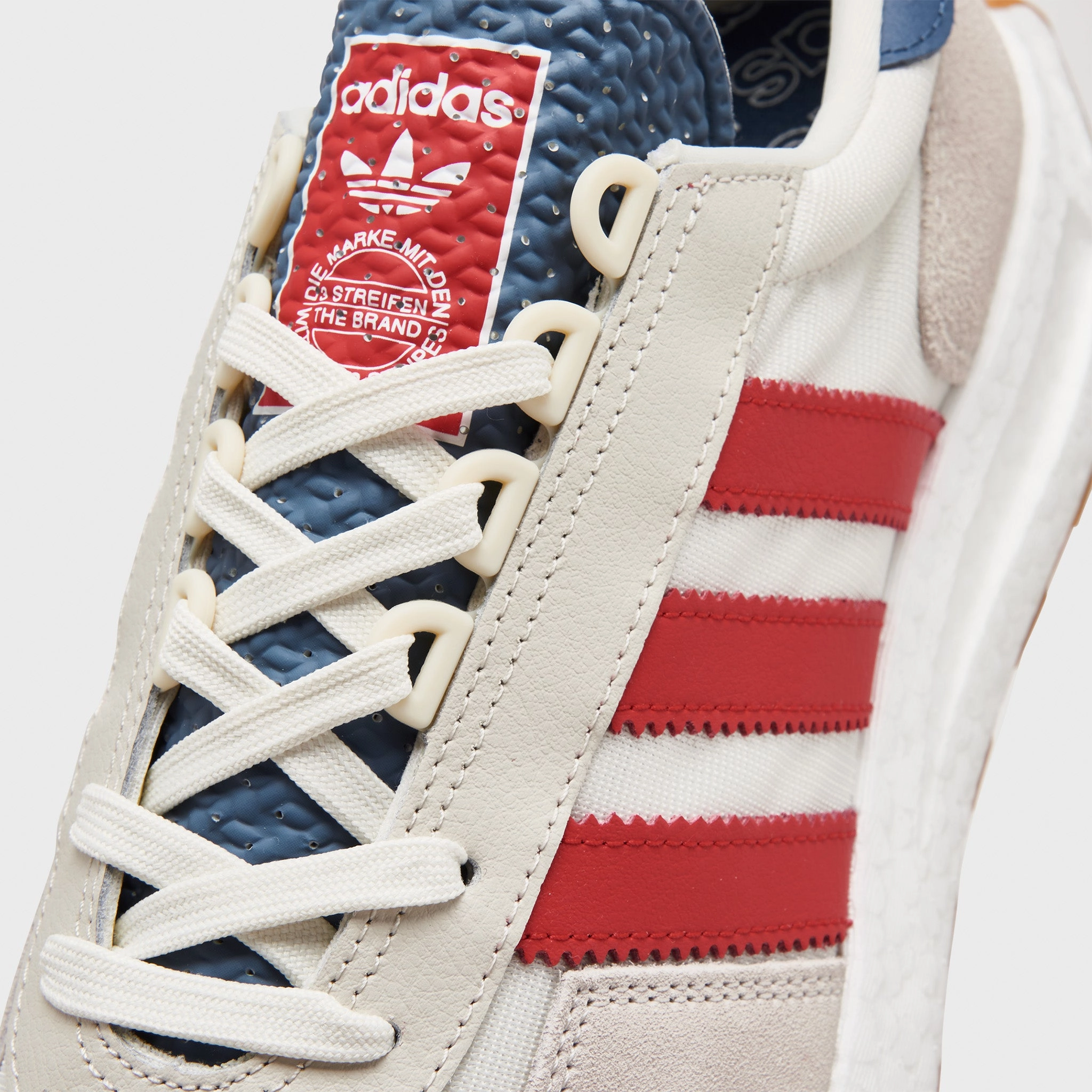adidas Originals Retropy E5 Off White / Vivid Red - Aluminum