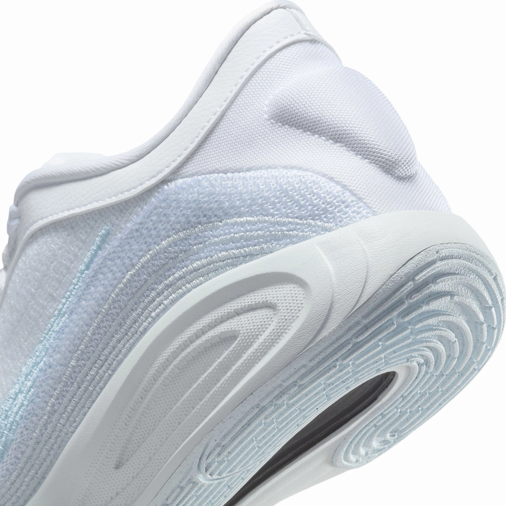G.T. Hustle Academy Men's Basketball Shoes