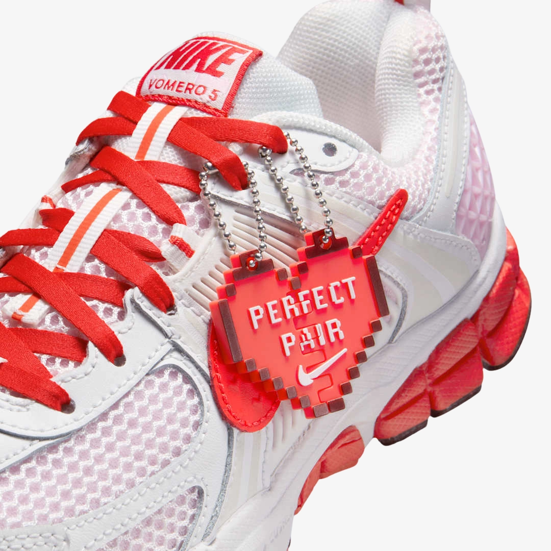 gradeschool nike vomero 5 (valentines day)