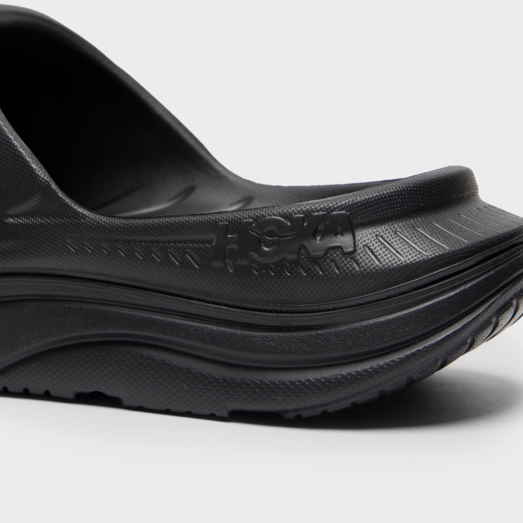 Hoka Athletic Slide Black / White