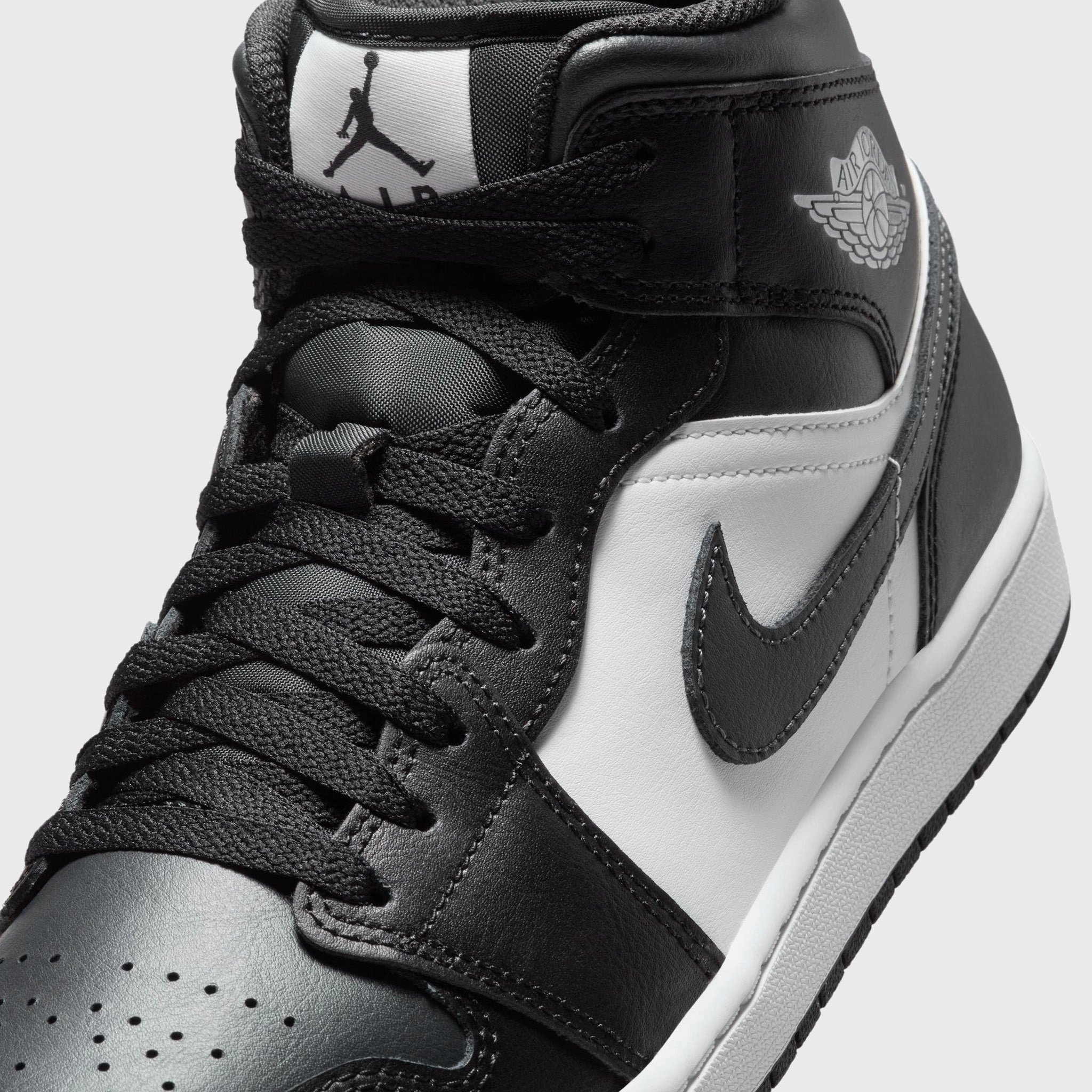 Jordan 1 Mid Black / Off Noir - Summit White