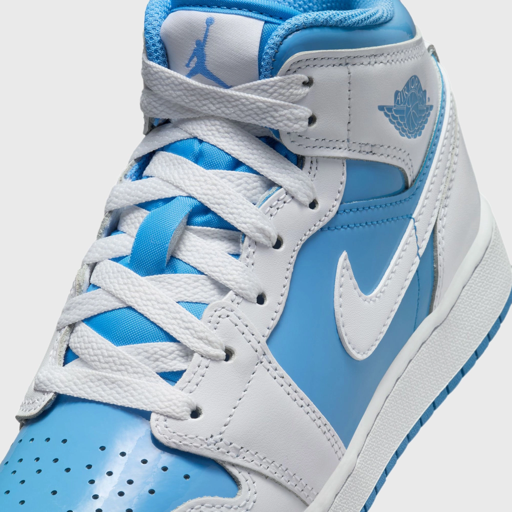 Jordan 1 Mid SE GS White / Legend Blue