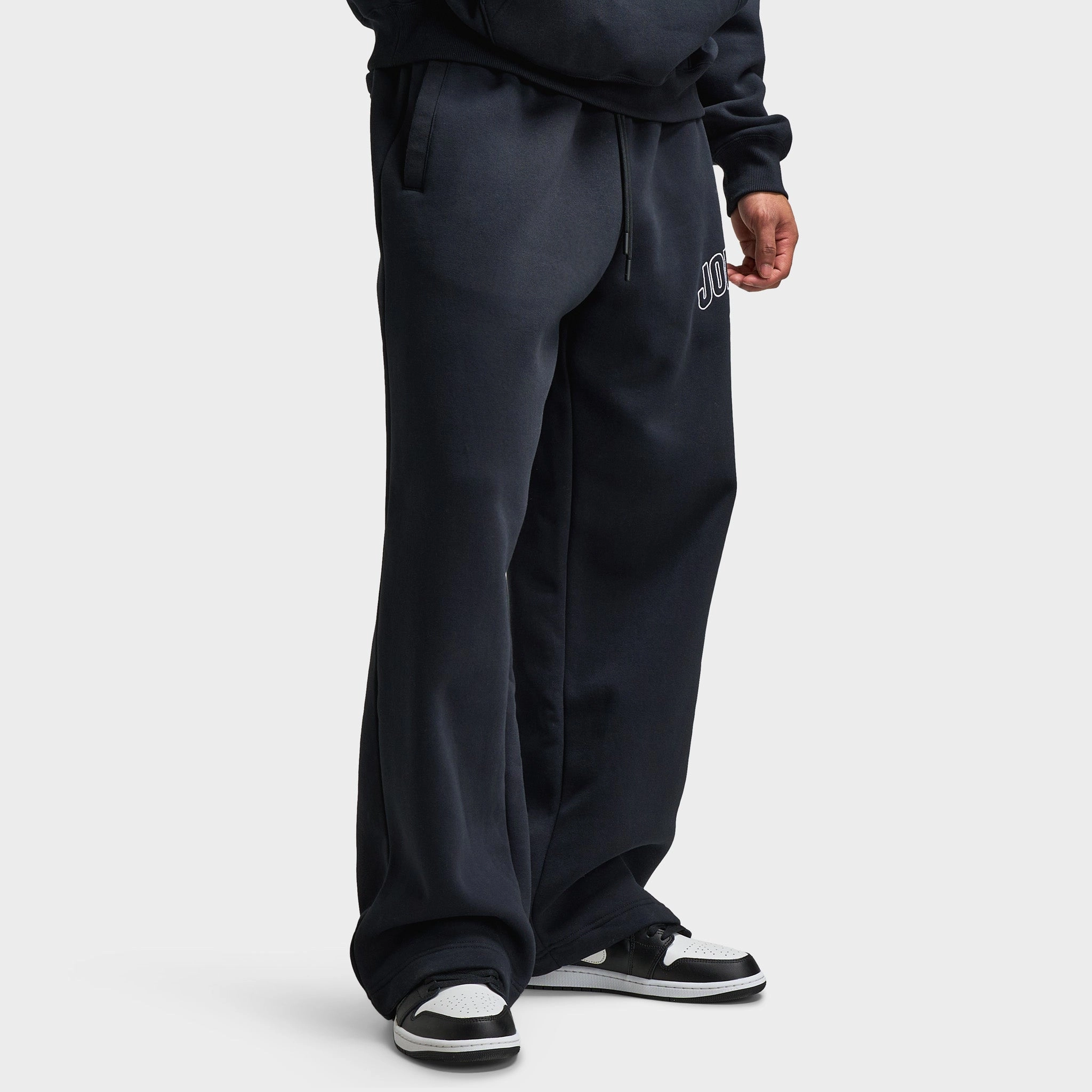Jordan Brooklyn Oversized Graphic Pants Black / Gym Red