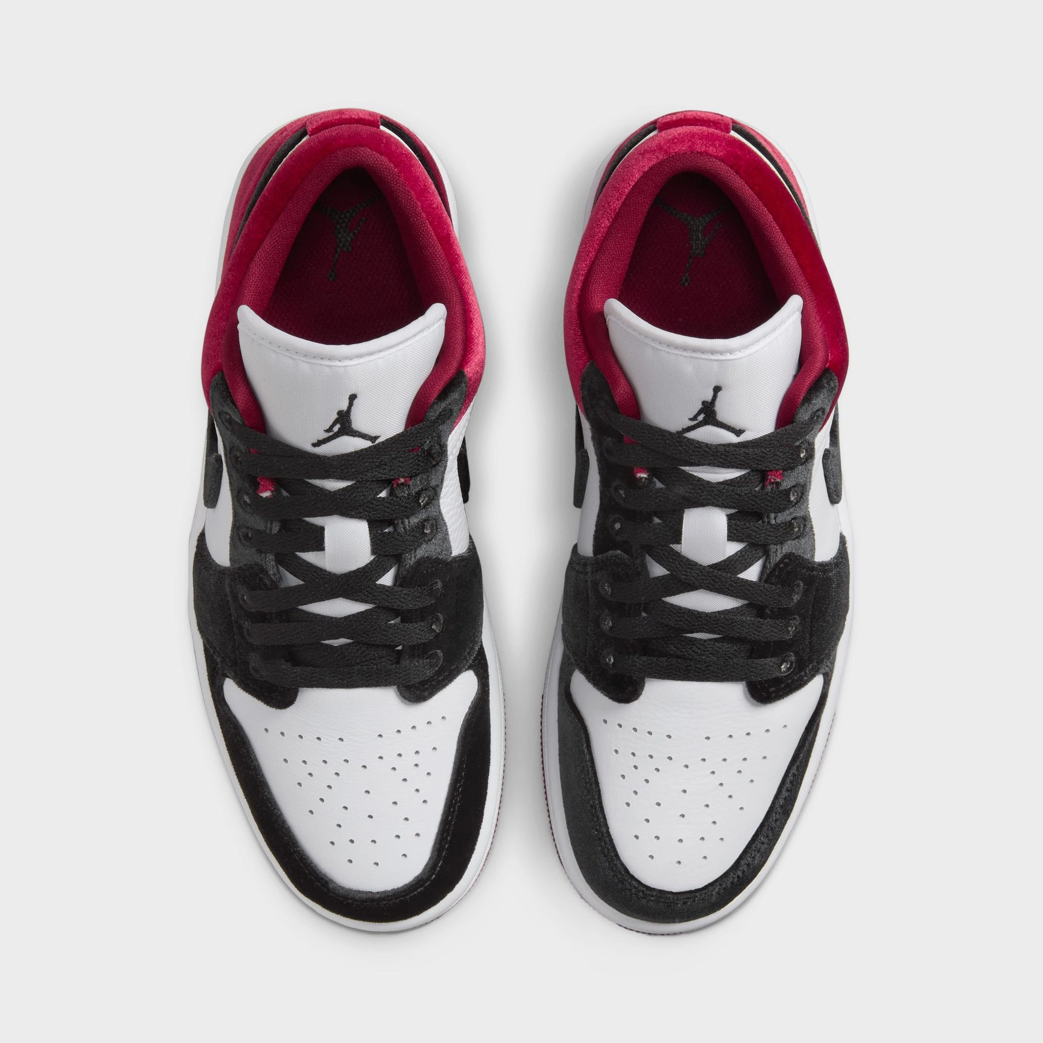 Jordan Women's 1 Low SE Black / White - Team Red