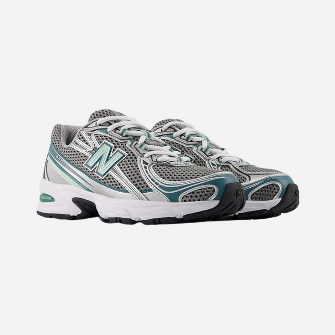 mens new balance 740 (silver metallic)