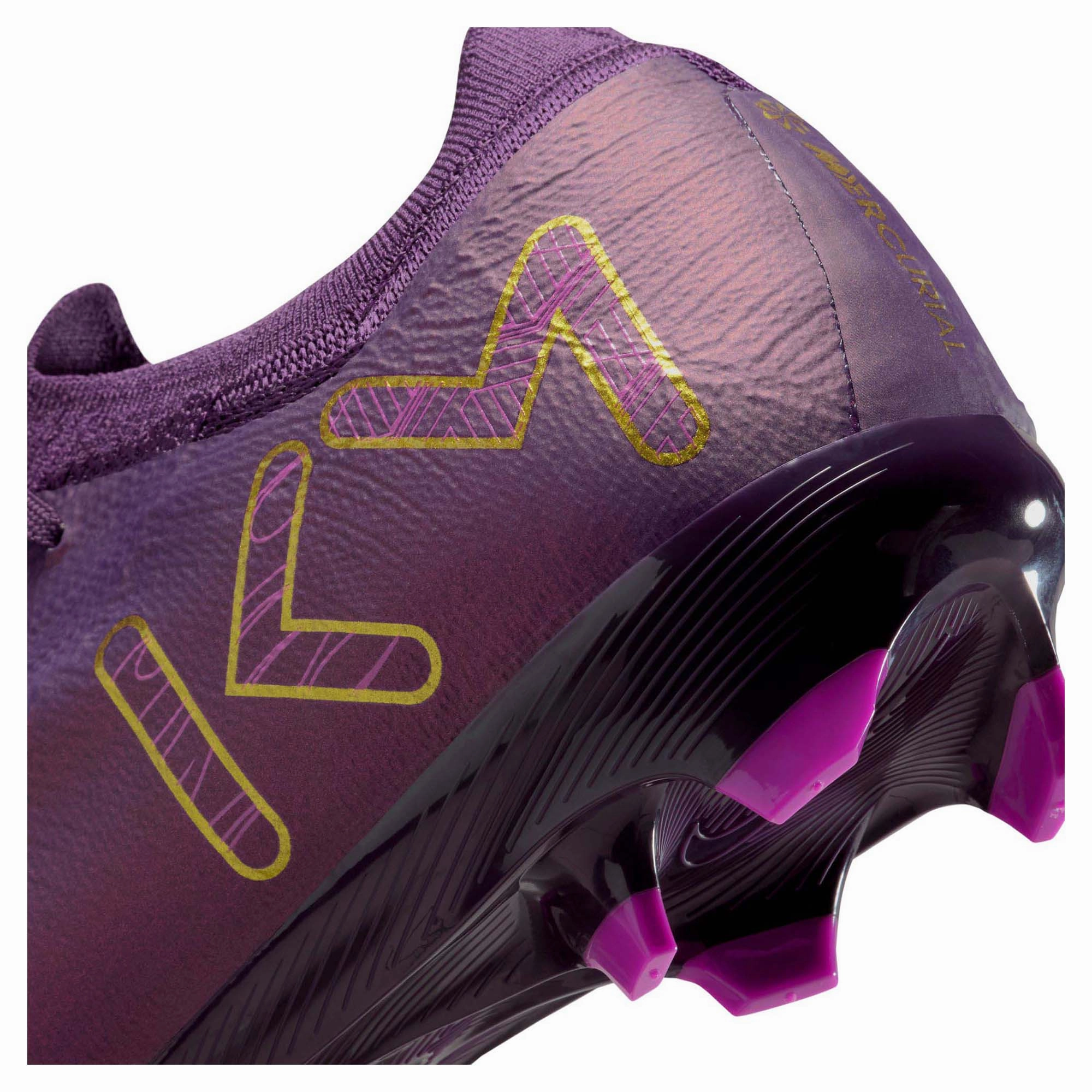 Mercurial Vapor 16 Pro Kylian Mbappé Firm Ground Low Top Men's Football boots