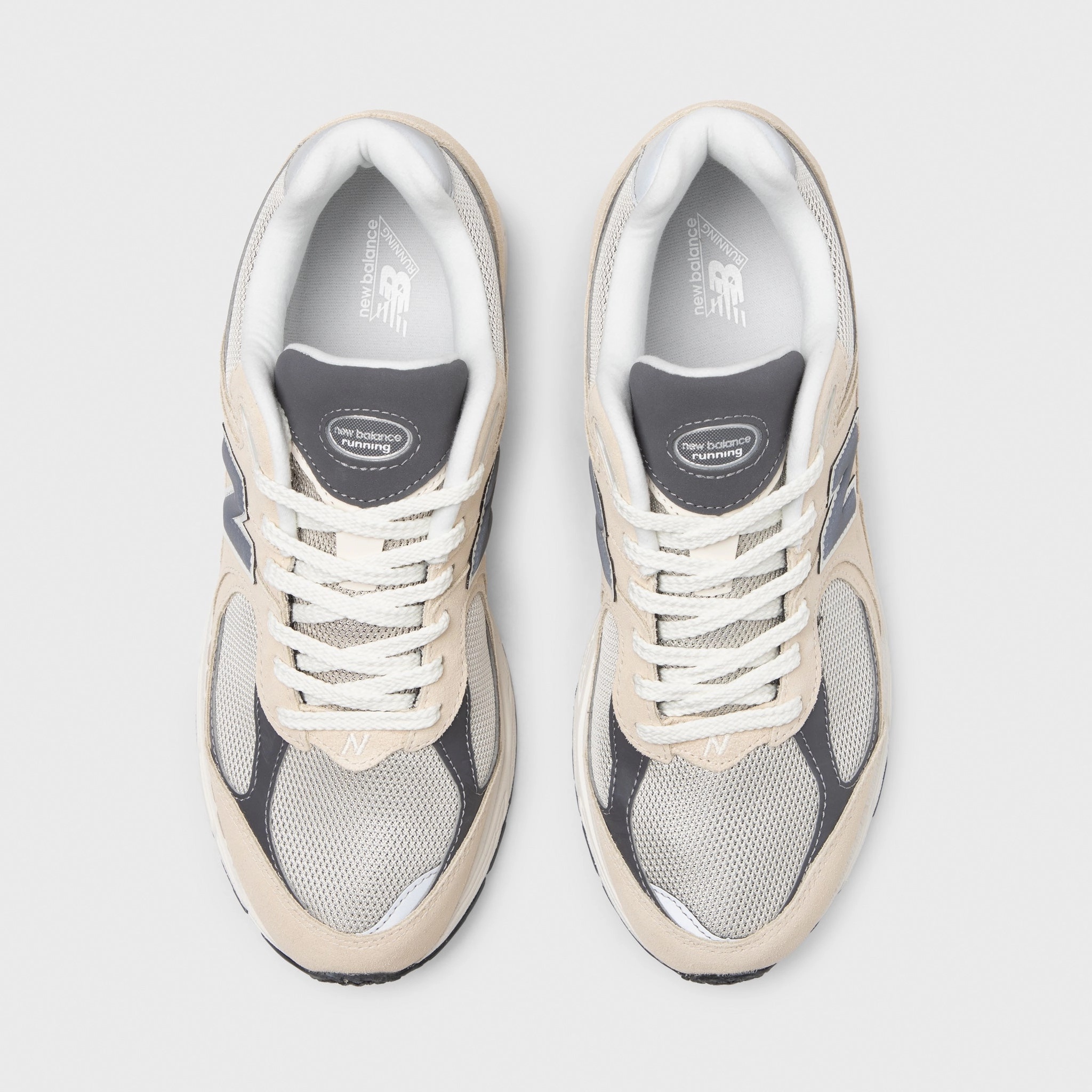 New Balance 2002RFA Sandstone / Magnet