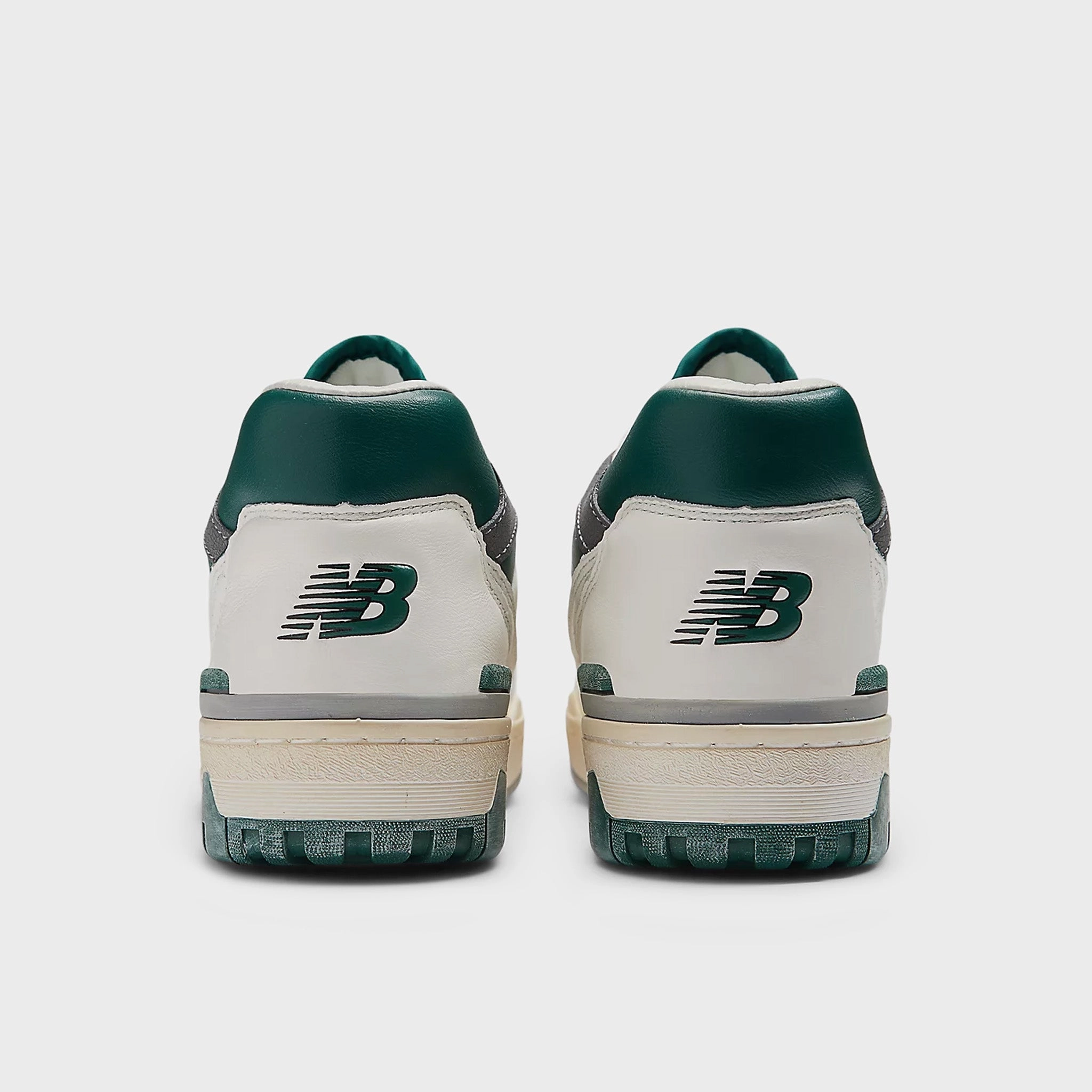 New Balance 550 Sea Salt / Marsh Green