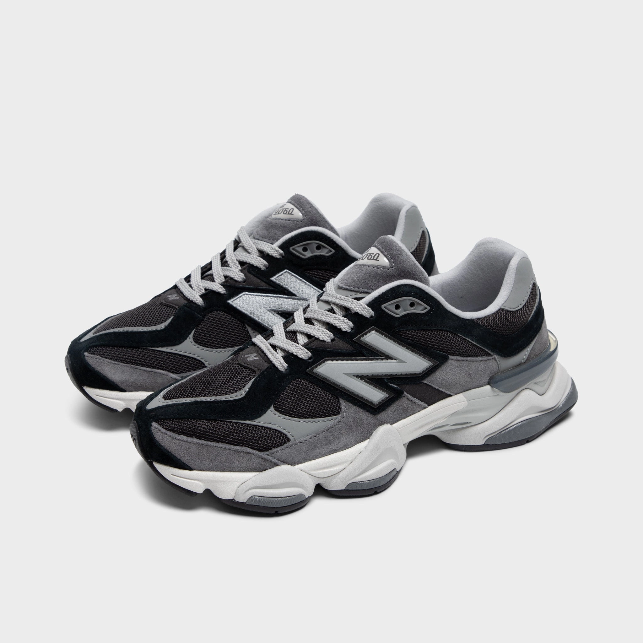 New Balance 9060 Black / Grey