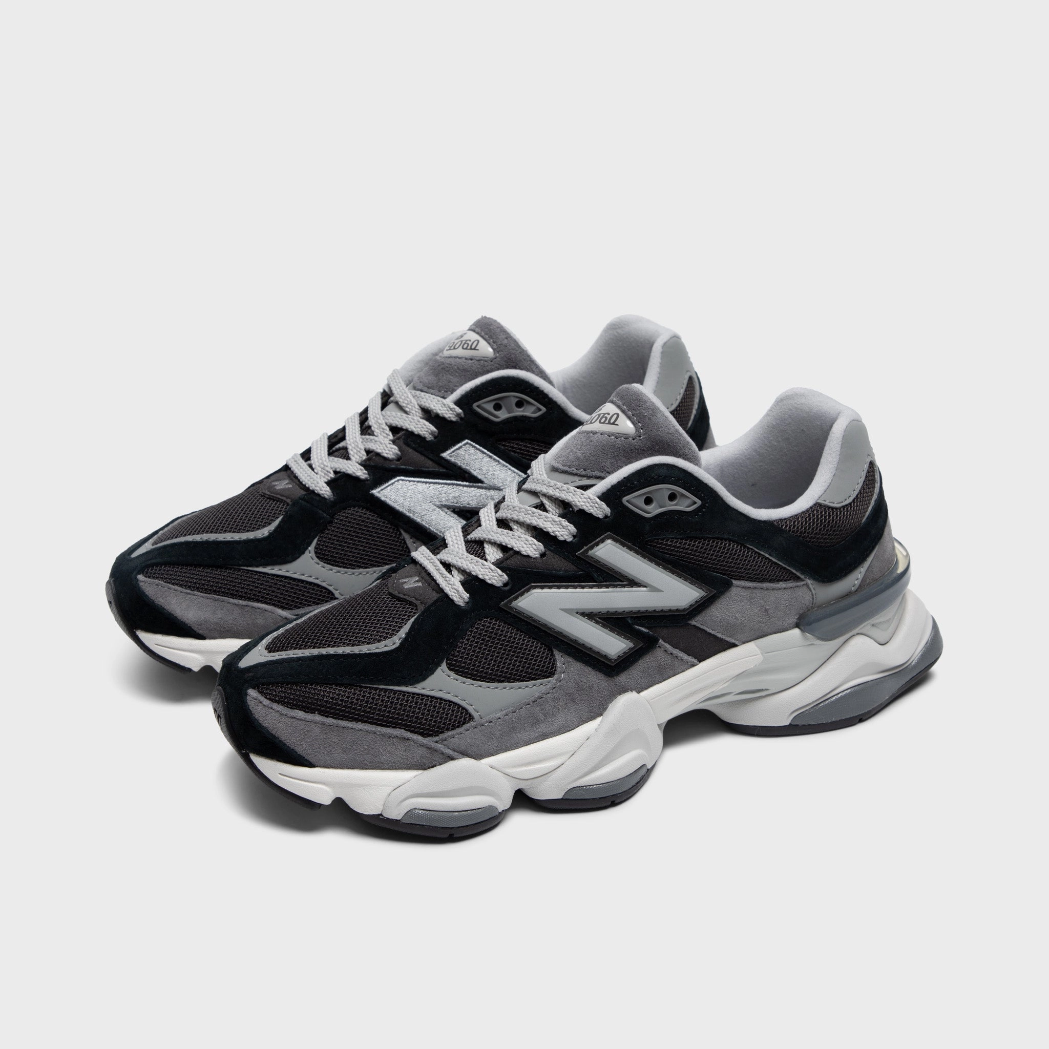 New Balance 9060 Black / Grey