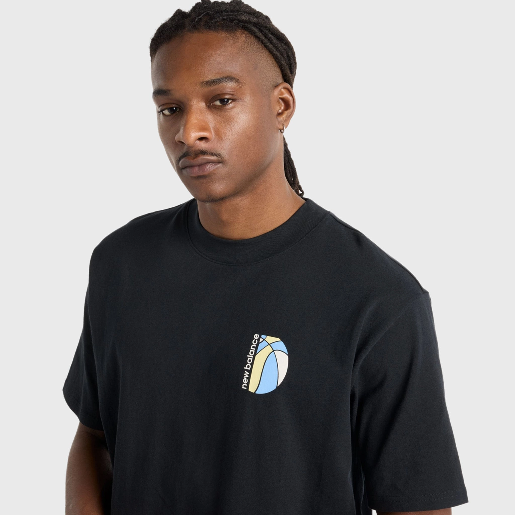 New Balance Hoops Mosaic Court Graphic T-Shirt / Black