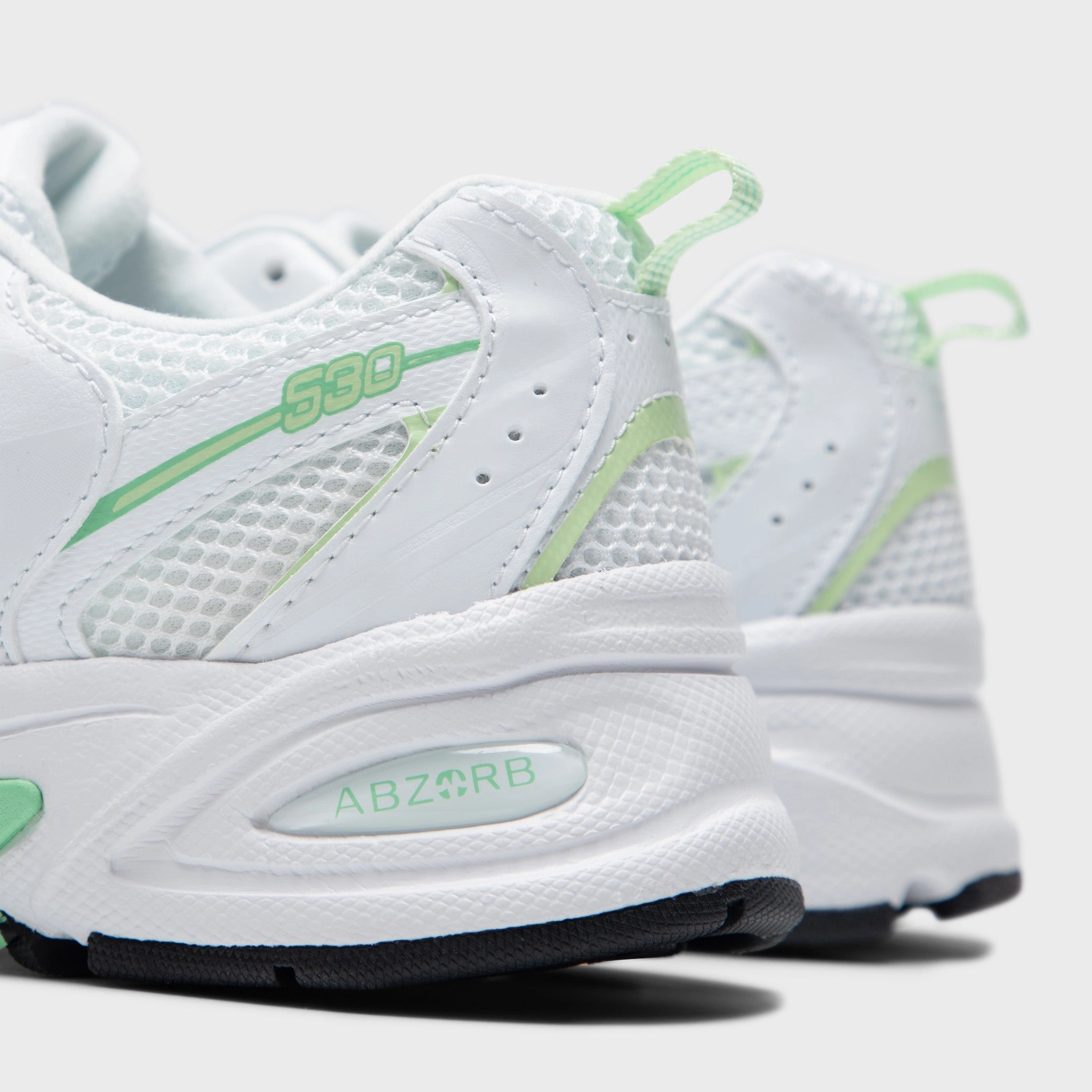 New Balance Juniors' 530 White / Melon Water