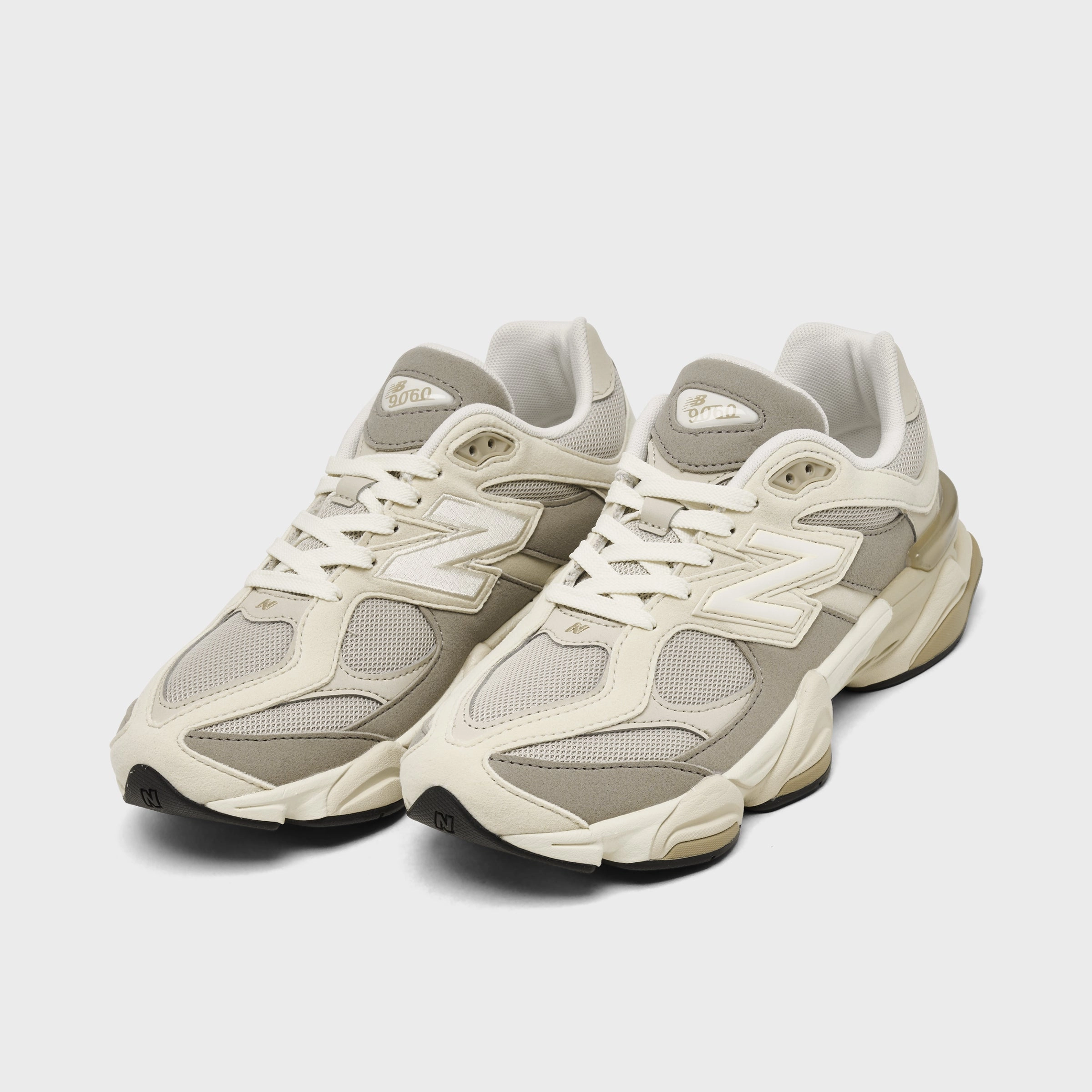 New Balance Juniors' 9060 Linen / Timberwolf