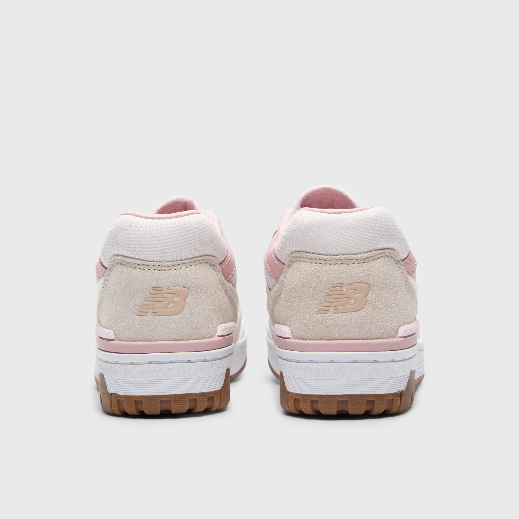 New Balance Women's 550 Sea Salt / Pink Graphite - Pink Orb