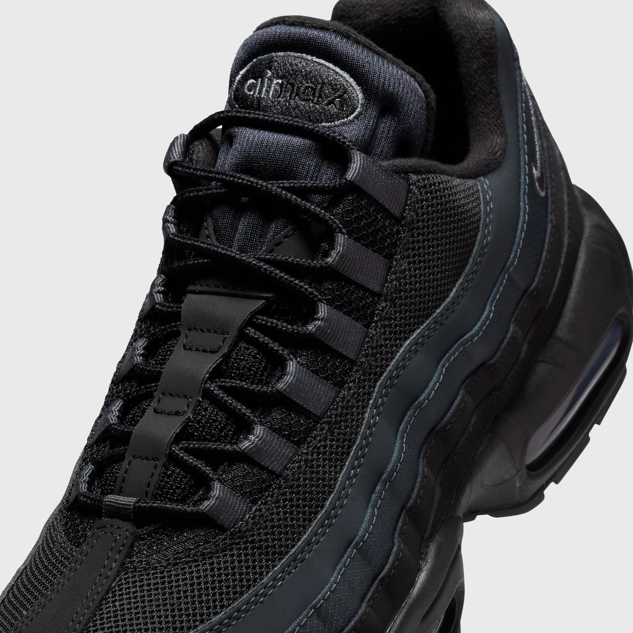 Nike Air Max 95 Black / Anthracite - Smoke Grey