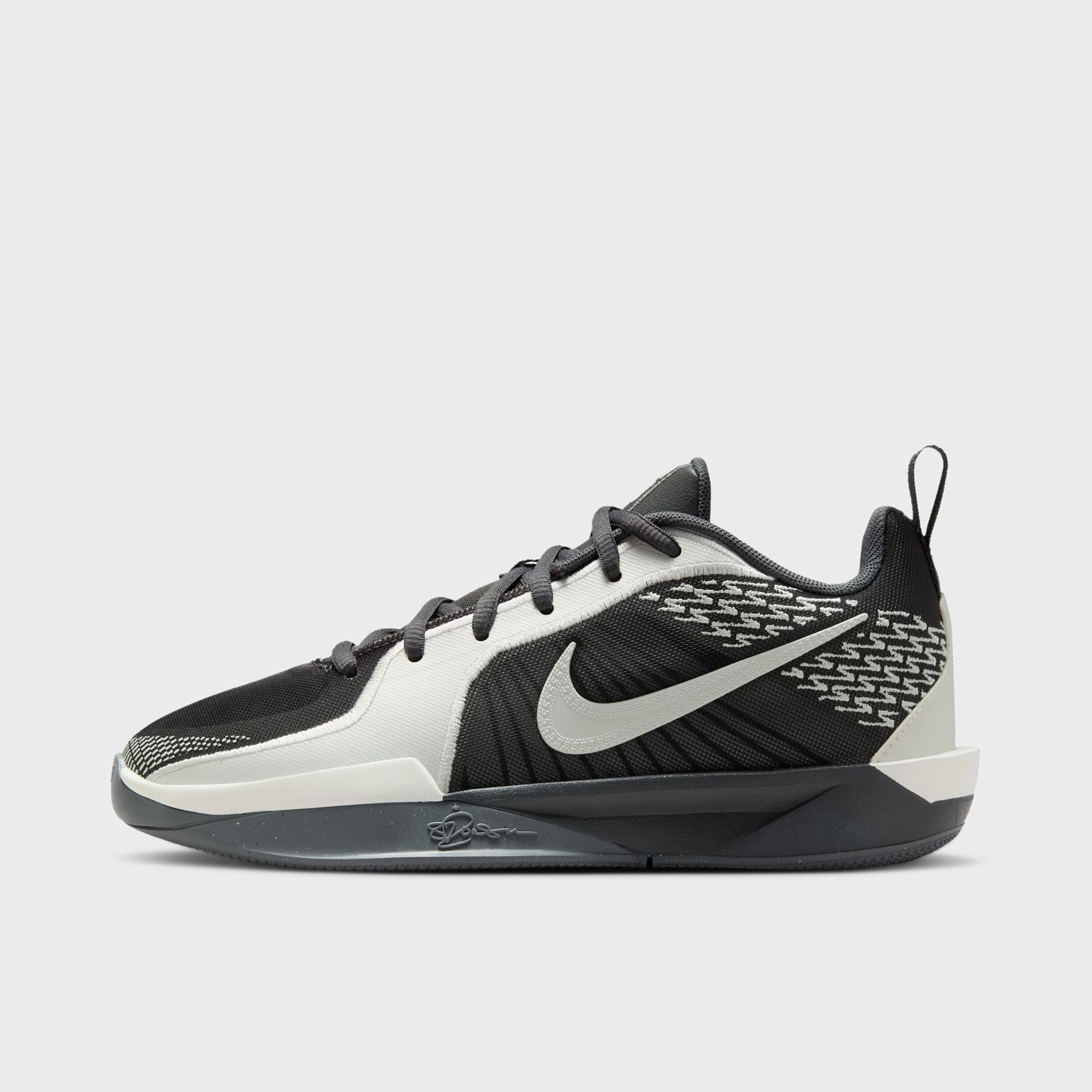 Nike Sabrina 2 GS Iron Grey / Sail - Hot Punch