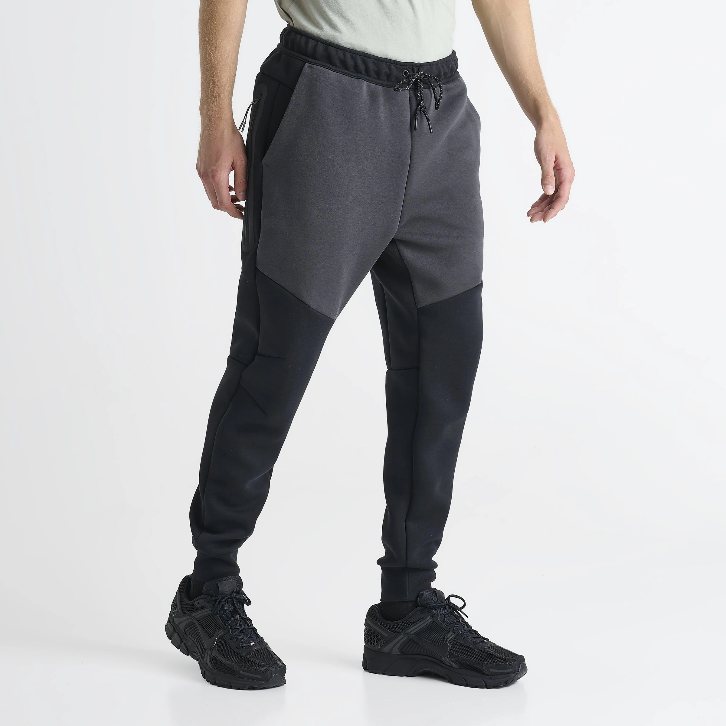 Nike Tech Fleece Jogger Black / Anthracite - Green Strike