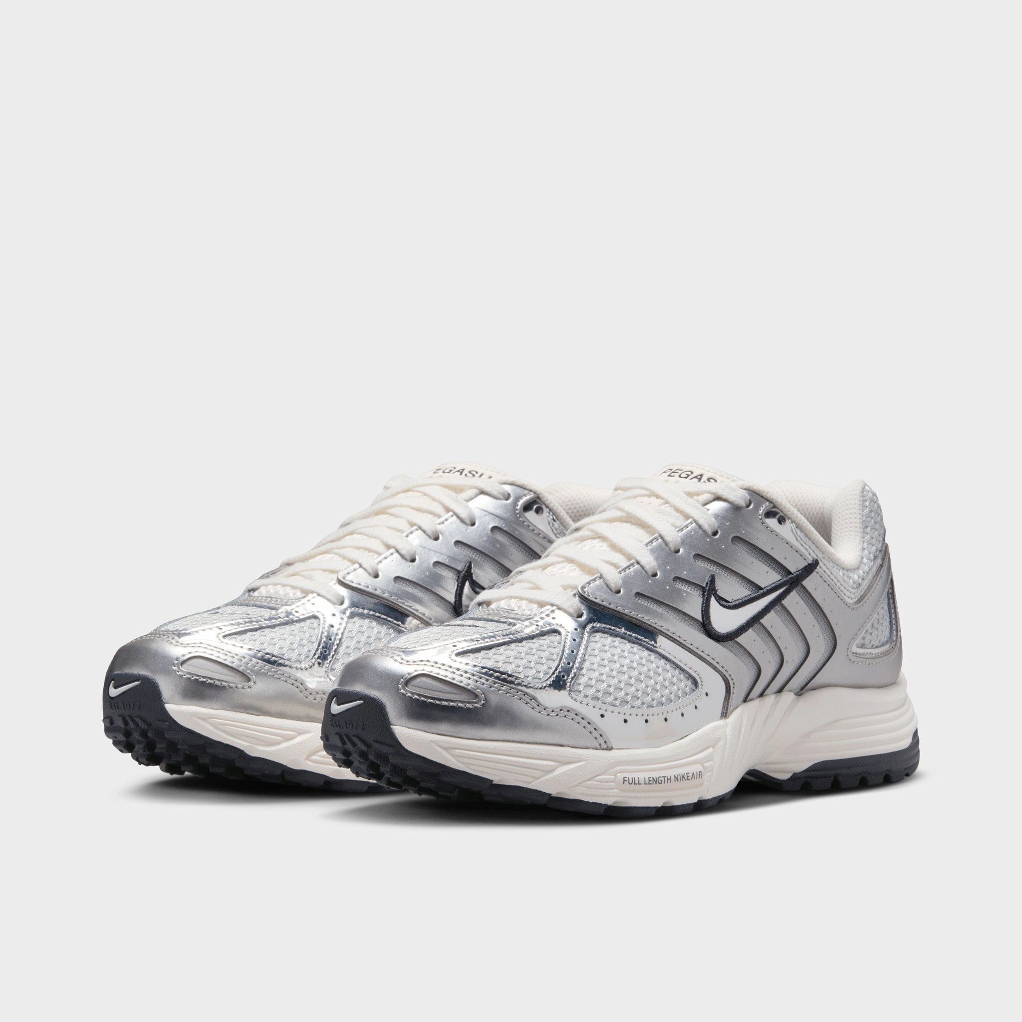 Nike Women's Air Pegasus 2K5 Photon Dust / Chrome - Gridiron