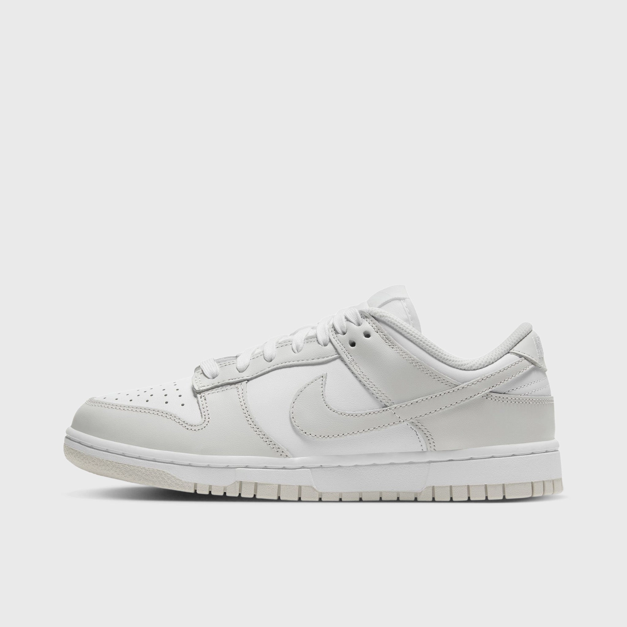 Nike Women's Dunk Low White / Photon Dust - White