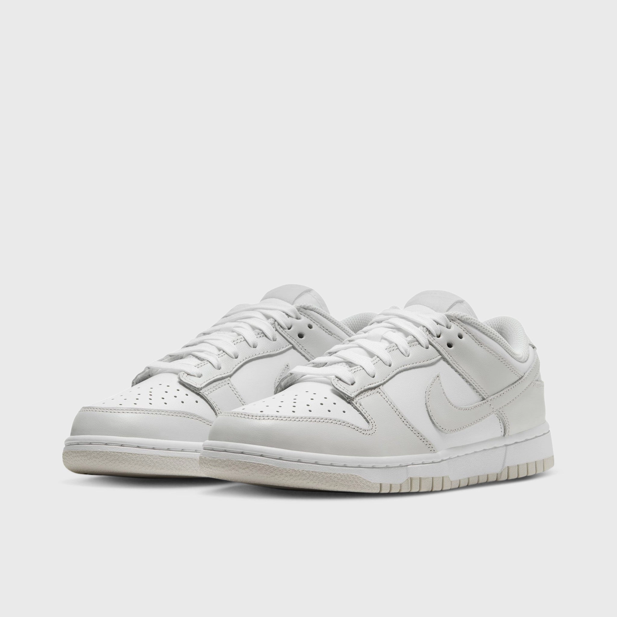 Nike Women's Dunk Low White / Photon Dust - White