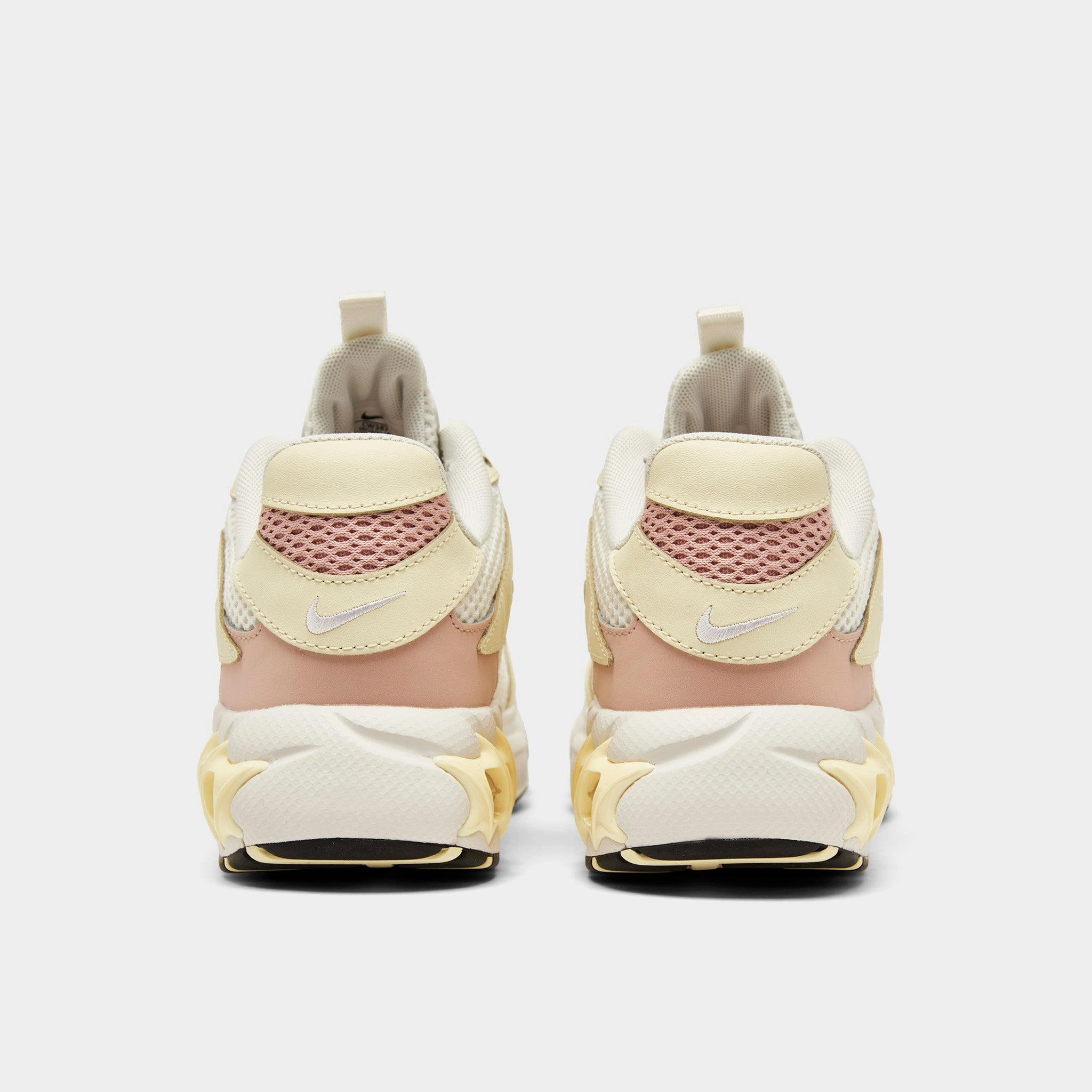 Nike Women's Zoom Air Fire Coconut Milk / Summit White - Pink Oxford