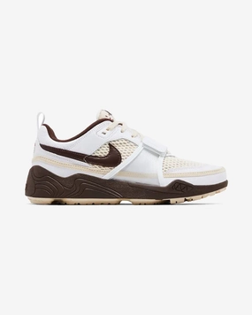 NIKE X TRAVIS SCOTT ZOOM FIELD JAXX LIGHT CHOCOLATE