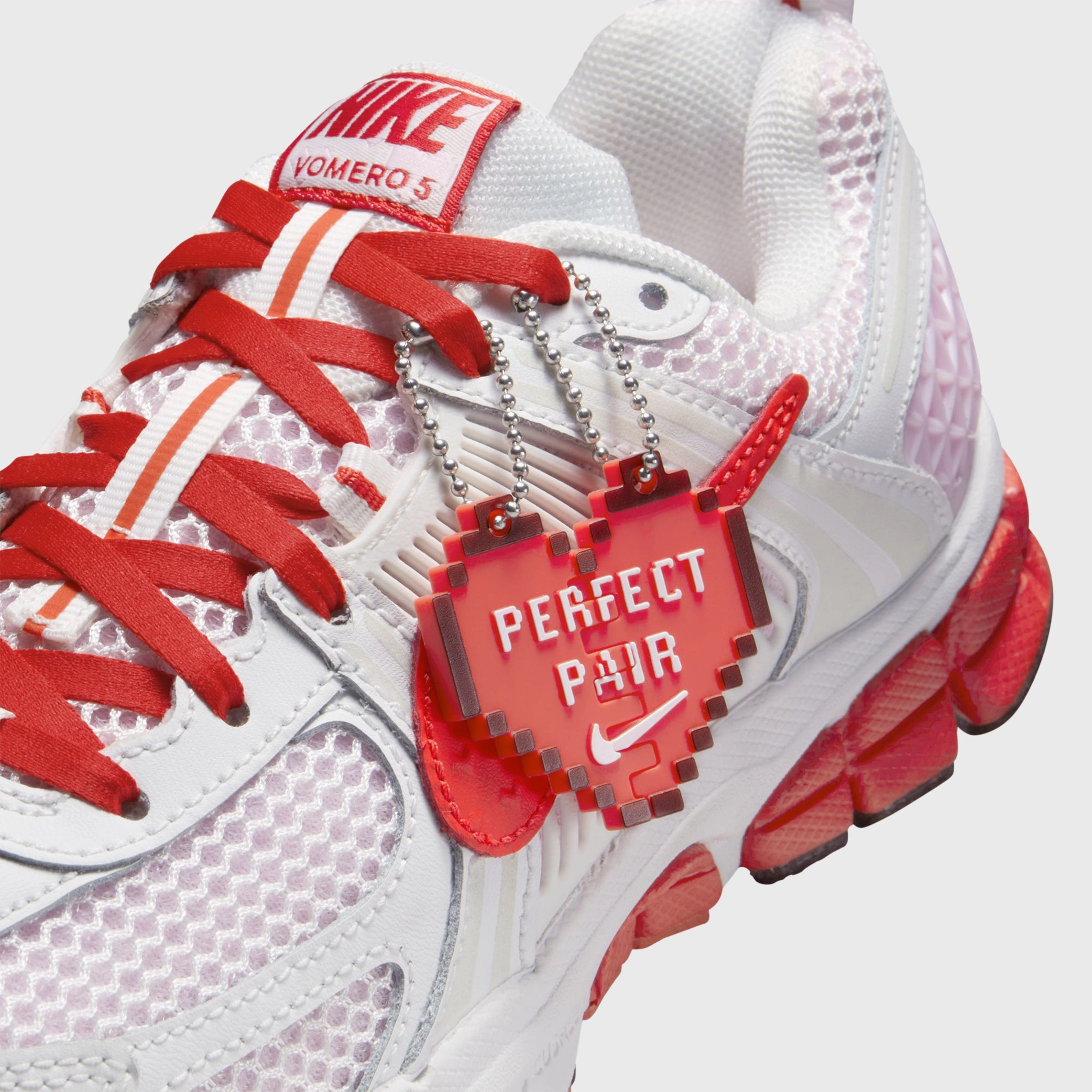 Nike Zoom Vomero 5 GS Summit White / Light Crimson Pink - Pink Foam