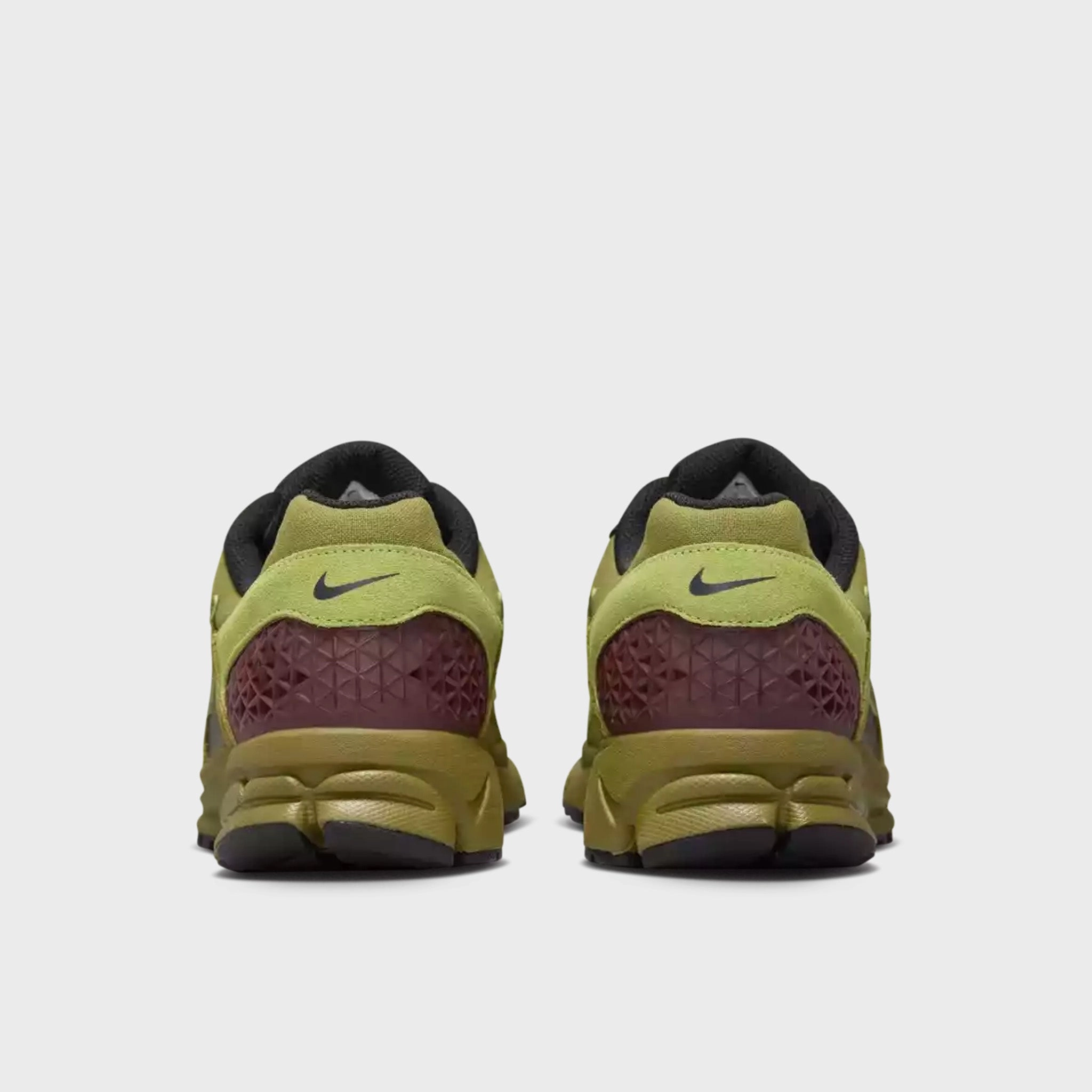 Nike Zoom Vomero 5 Pacific Moss / Black - Pear