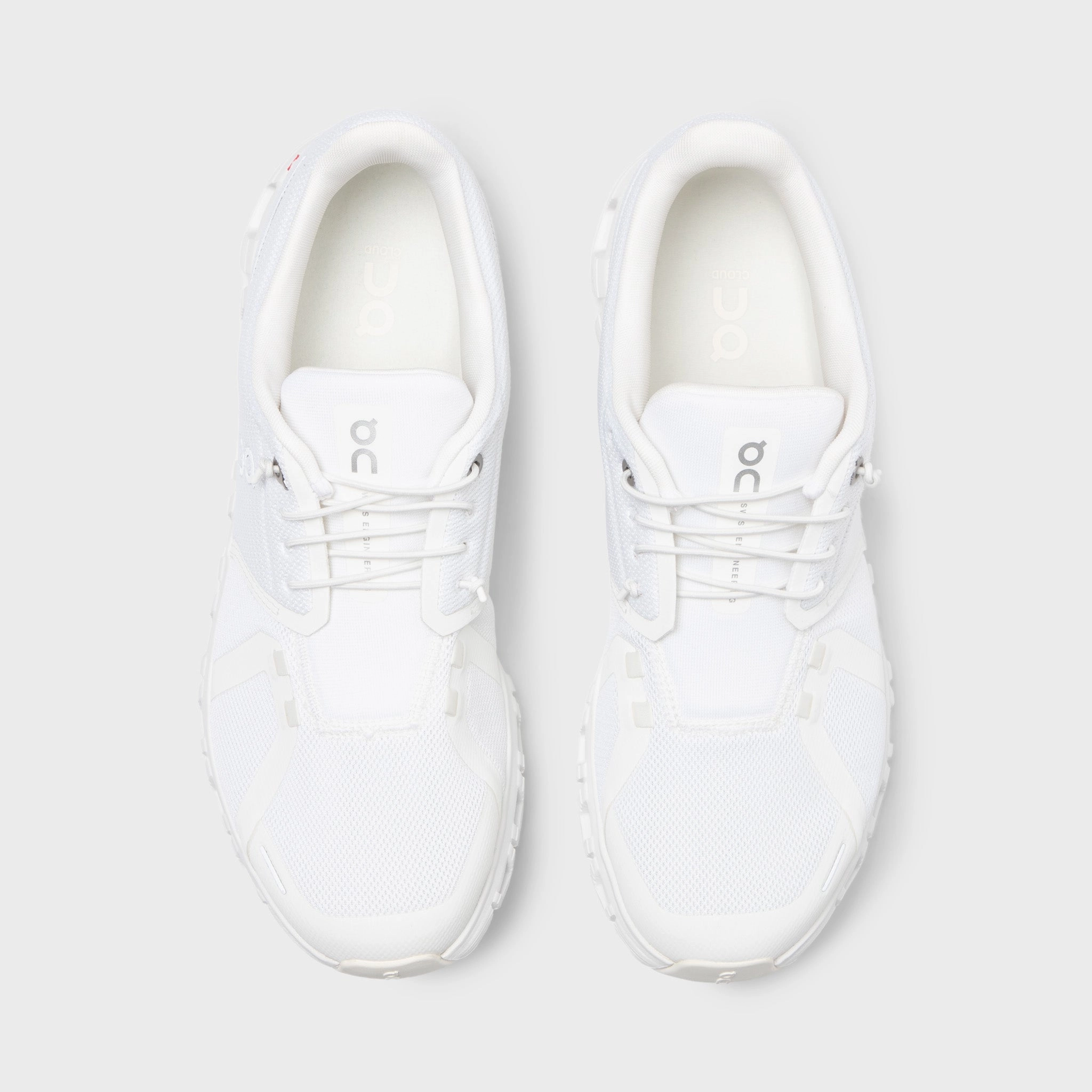 On Cloud 6 White / White