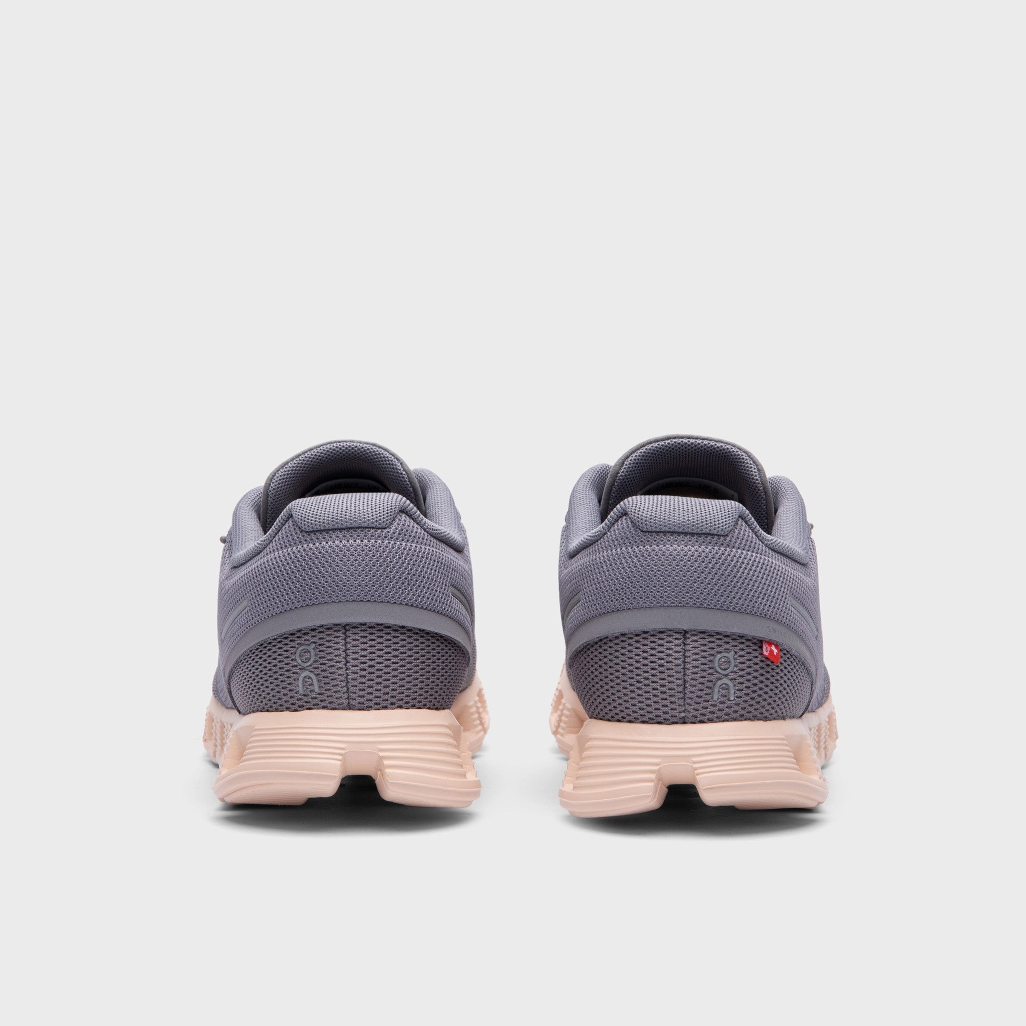 On Women's Cloud 5 Zinc / Shell