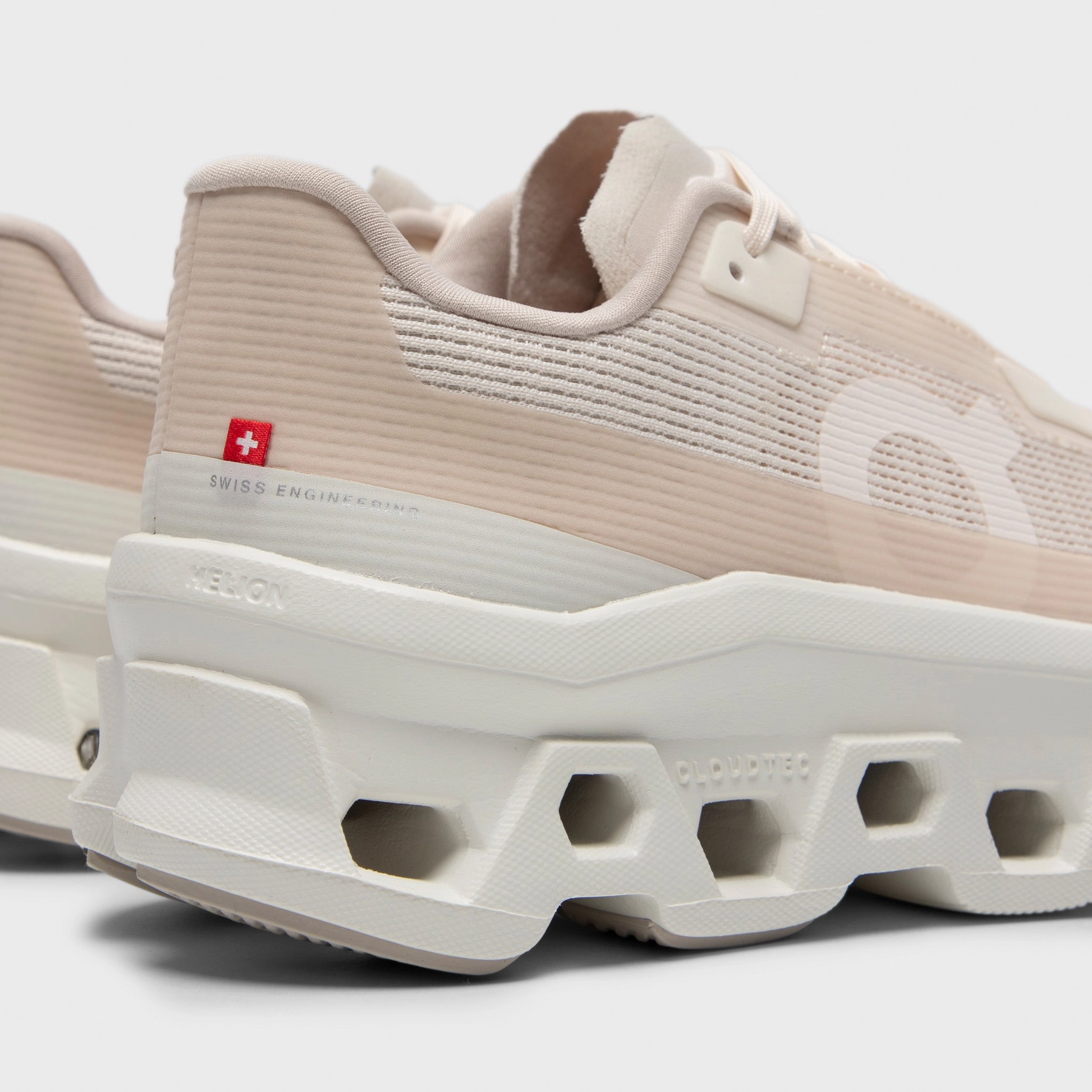 On Women's Cloudmonster Void Dew / Ivory