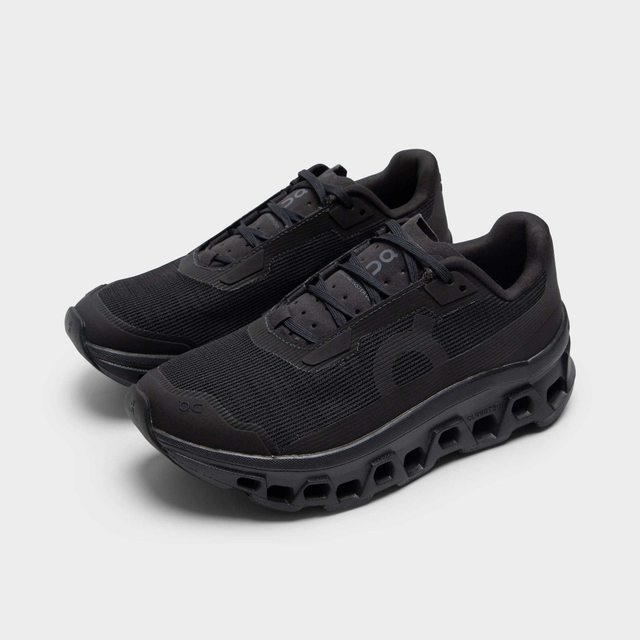 On Women's Monster Void Black / Black