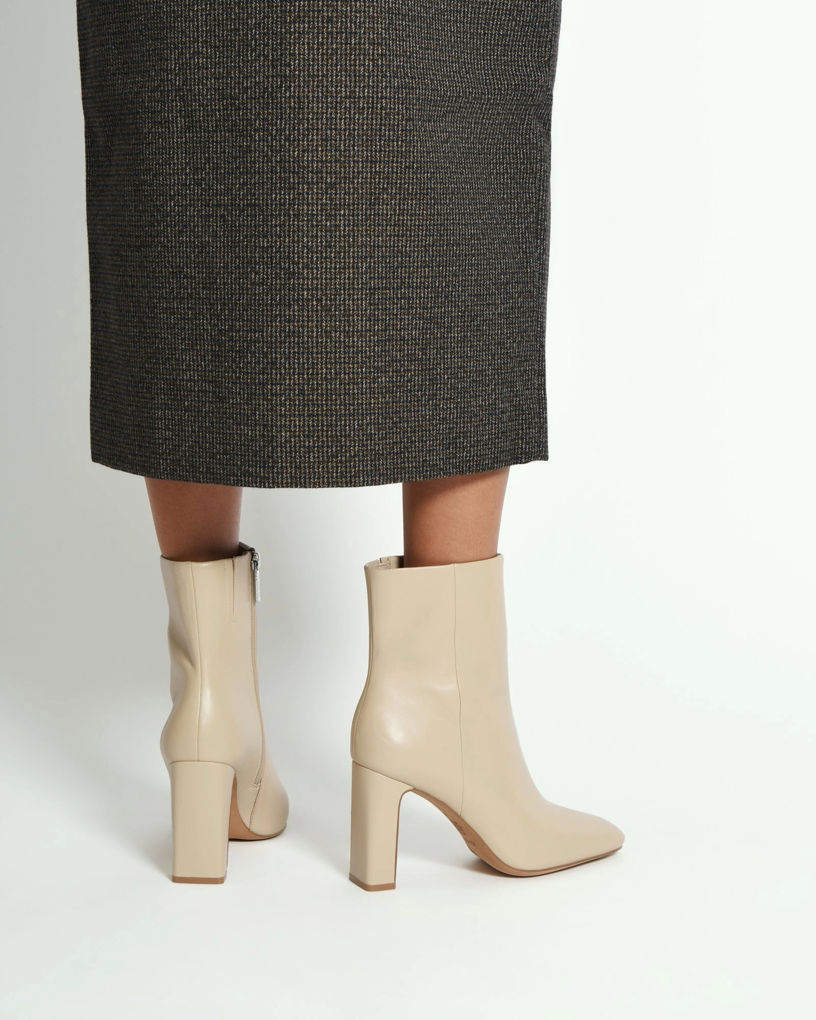 SUKI HIGH ANKLE BOOTS SAND LEATHER