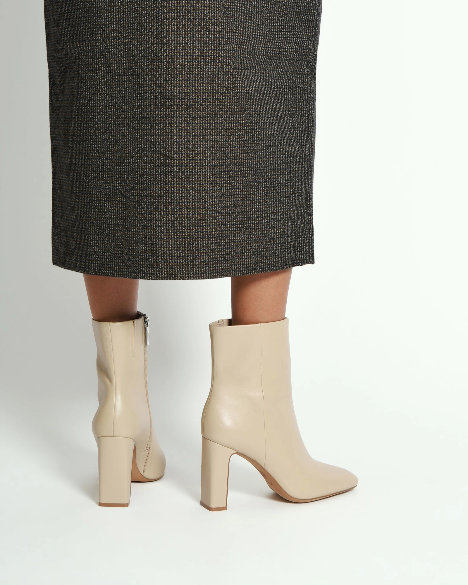 SUKI HIGH ANKLE BOOTS SAND LEATHER