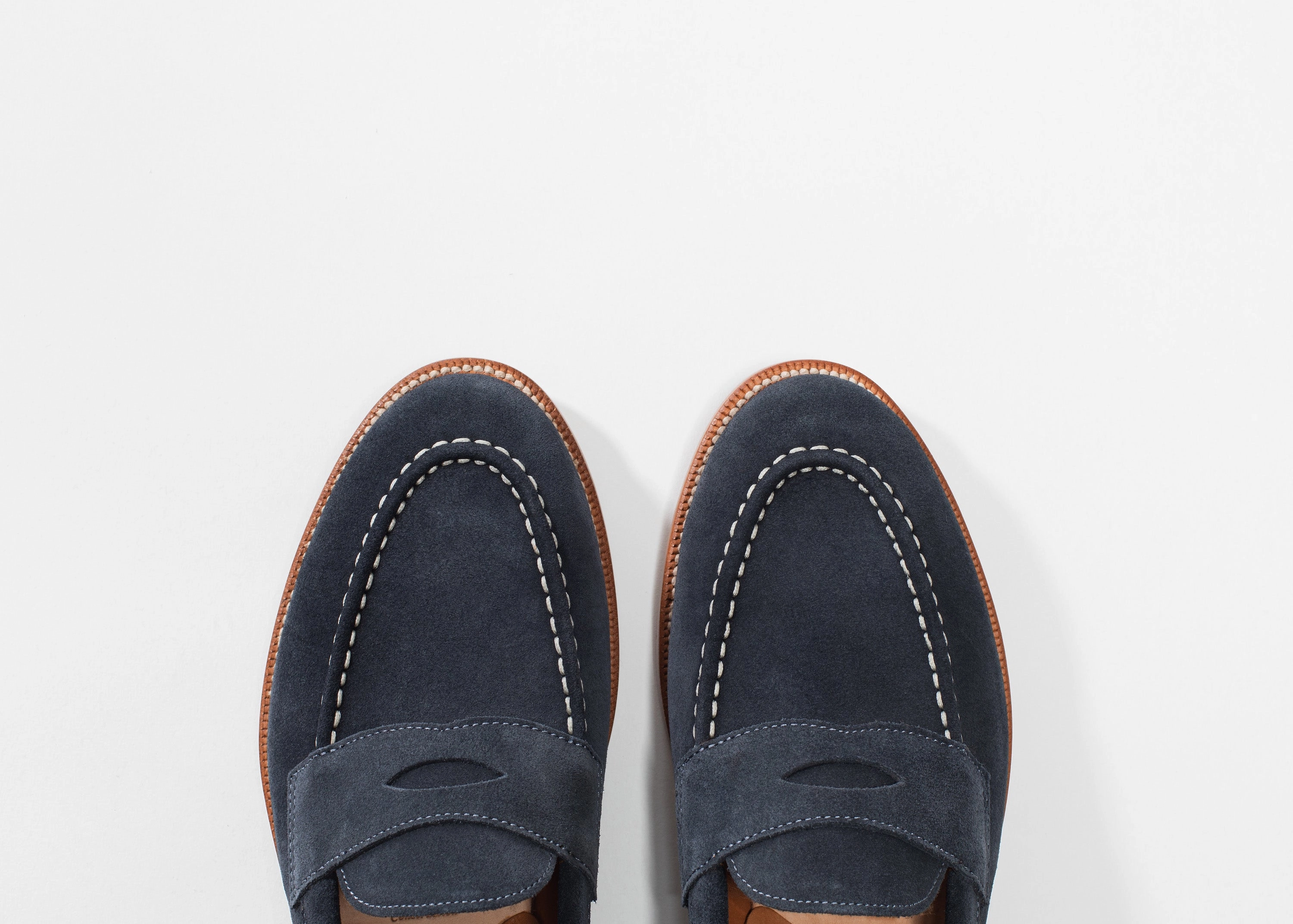 Traveler Penny Midnight Suede
