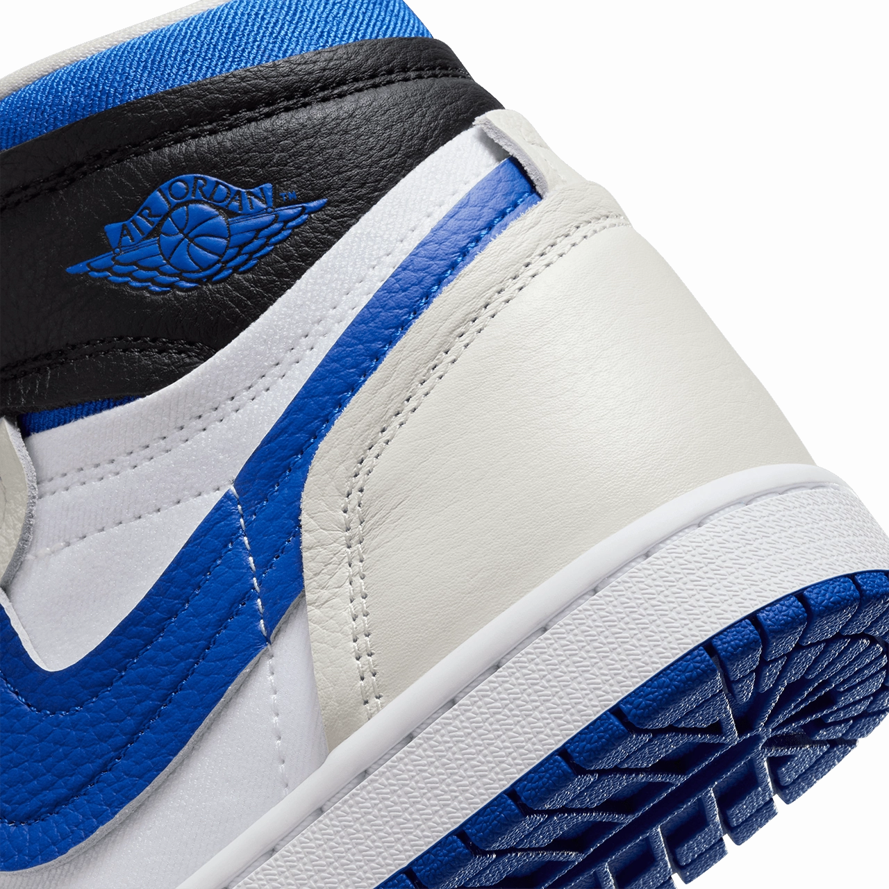 Wmns Air Jordan 1 MM High 'Black and Game Royal'