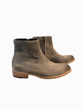 Women's Dakota Suede Leather Engraved Ankle Boot In Grey