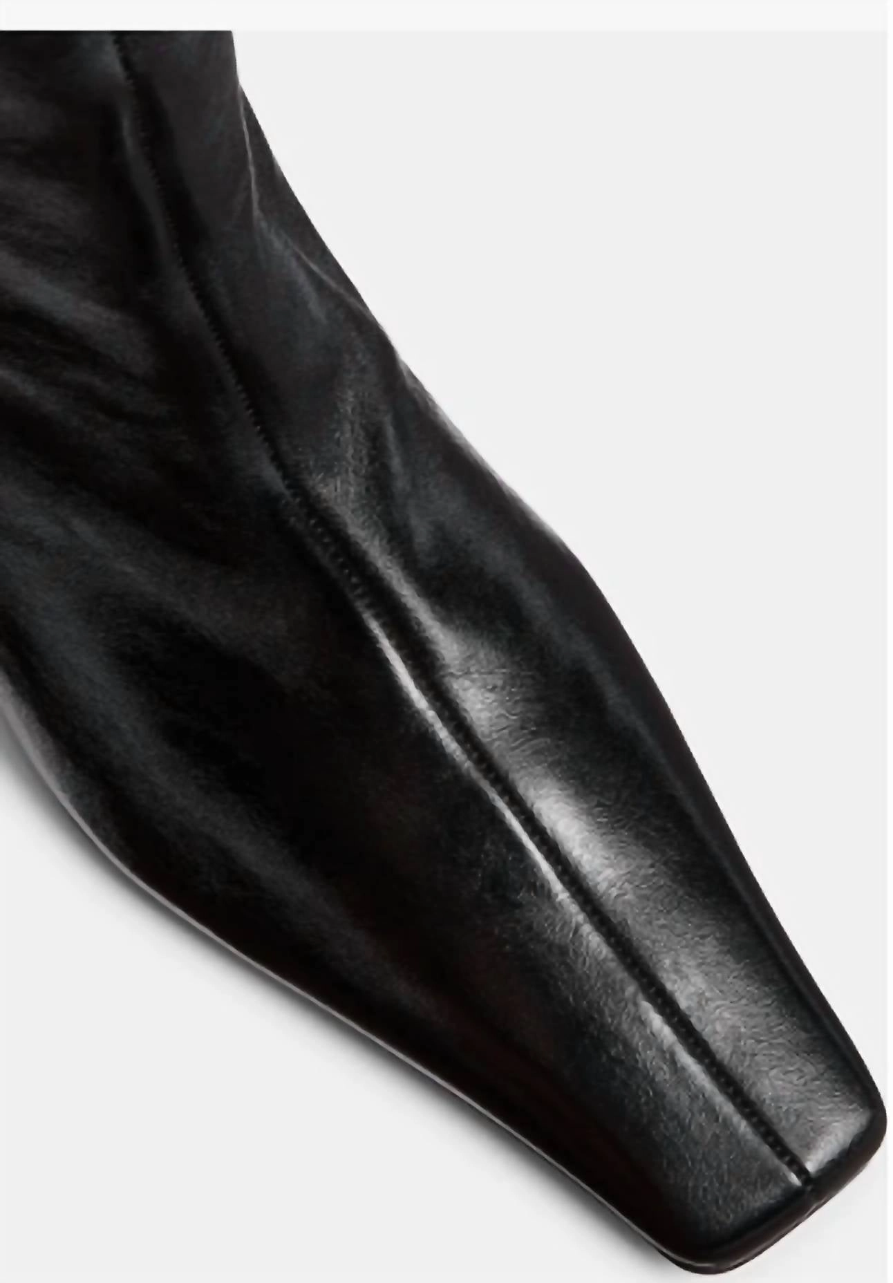 Women's Ona Knee High Boot In Black